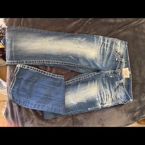 Buckle jeans